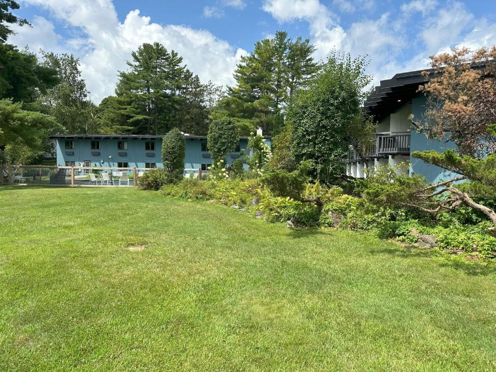 hotels with balcony in Green Mountains