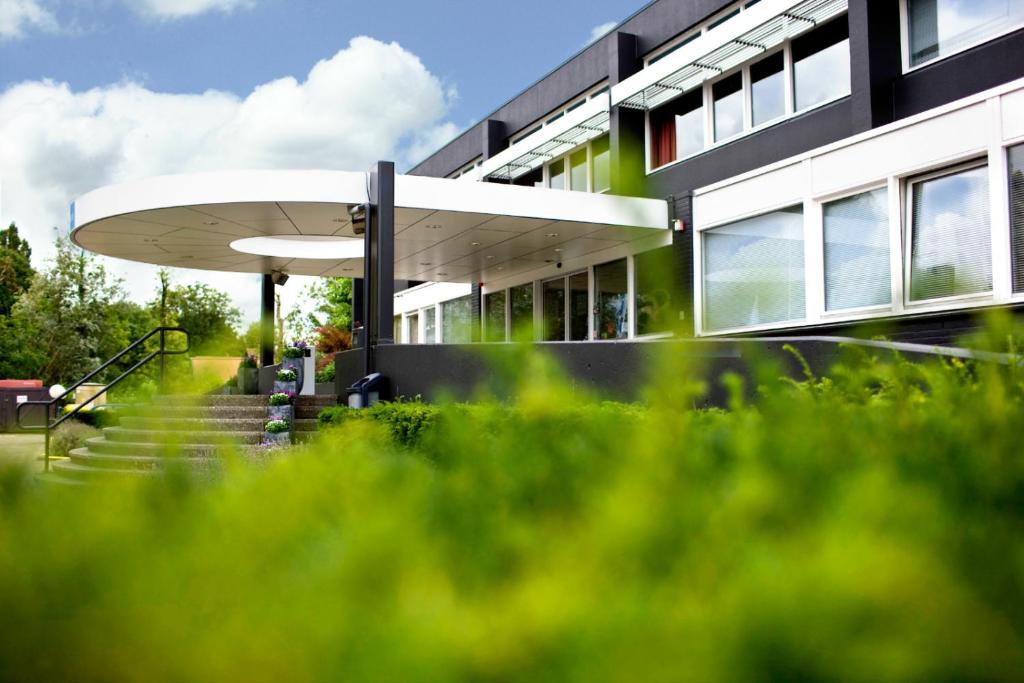 hotels with balcony in Rotterdam