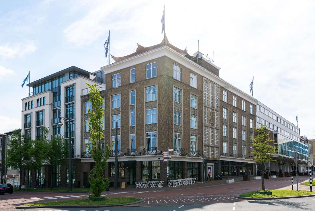 hotels with balcony in Arnhem