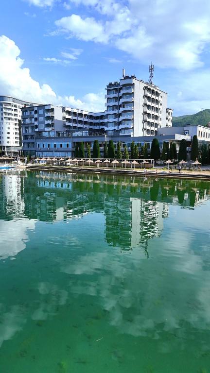 hotels with balcony in Pogradec