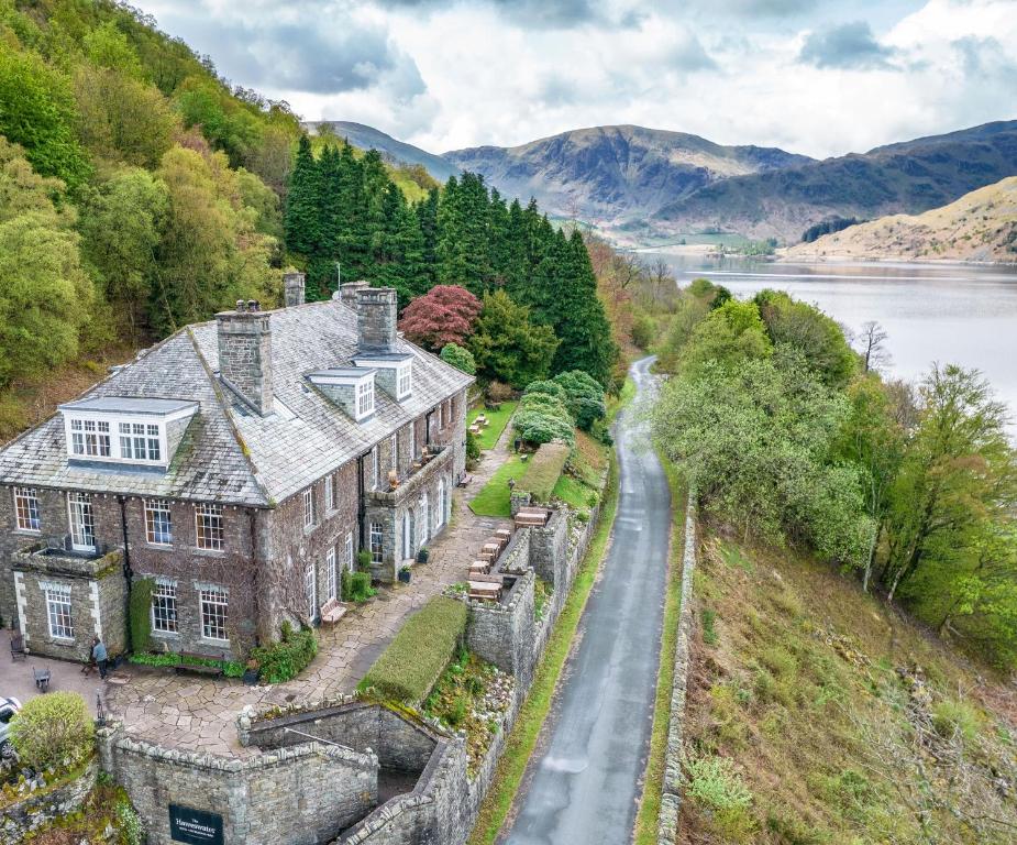 hotels with balcony in Lake District United Kingdom