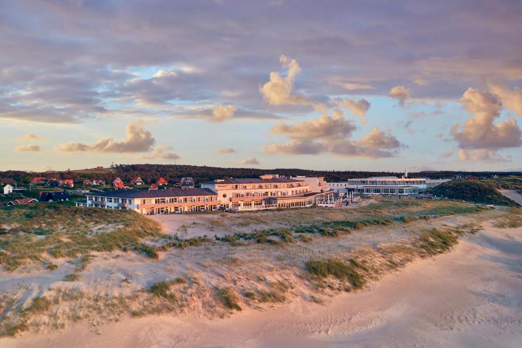 hotels with balcony in Dutch Coast