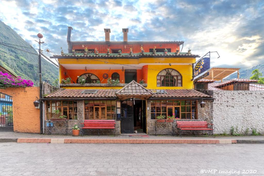 hotels with balcony in Banos