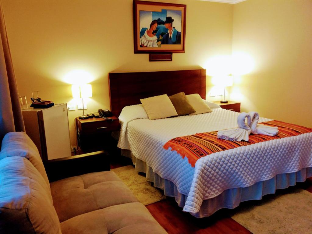 hotels with balcony in Otavalo