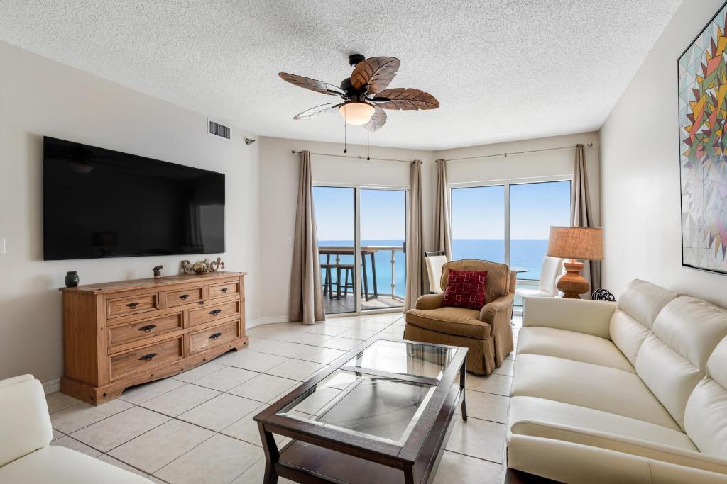 hotels with balcony in Pensacola Beach