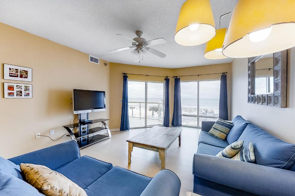 hotels with balcony in Pensacola Beach