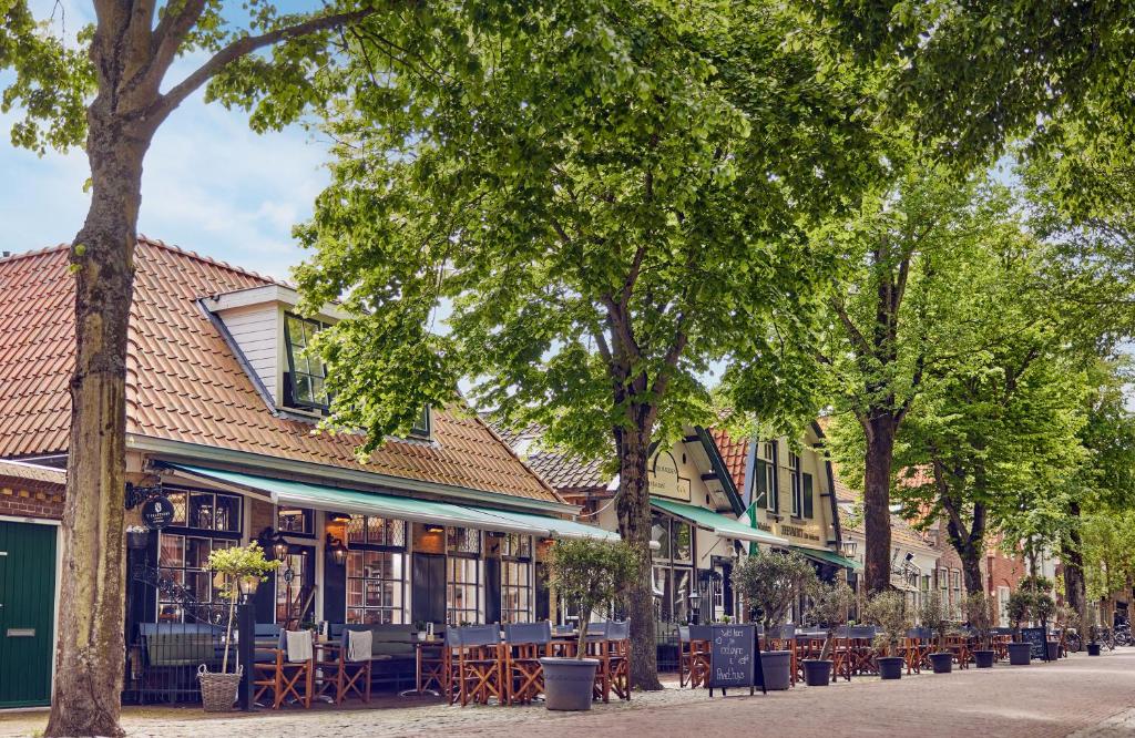 hotels with balcony in Oost Vlieland