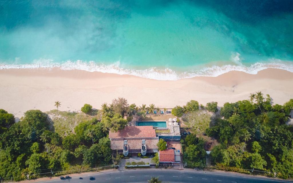 hotels with balcony in Mirissa South