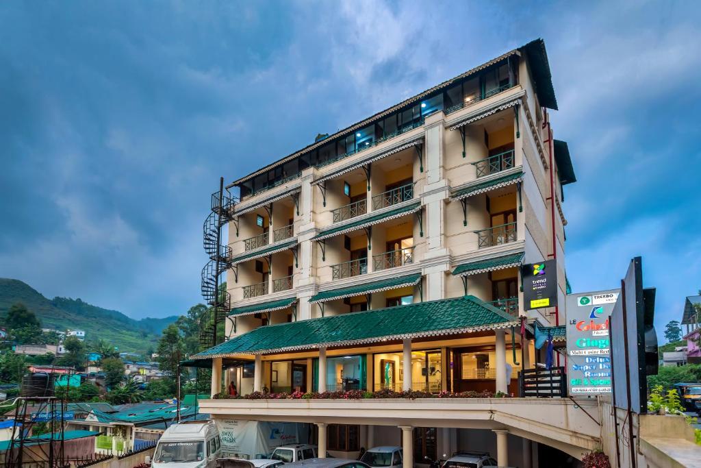 hotels with balcony in Munnar