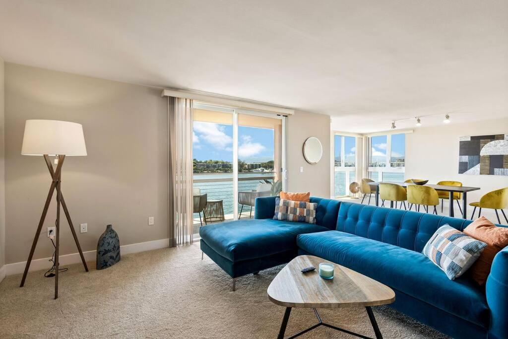 hotels with balcony in Marina Del Rey