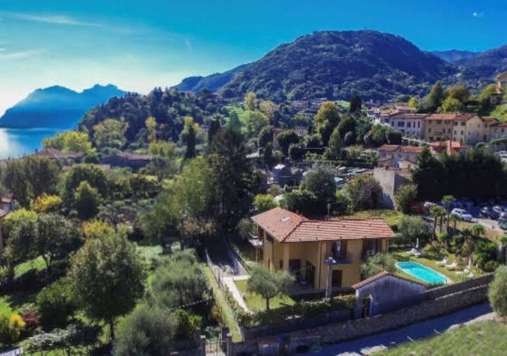 hotels with balcony in Bellagio