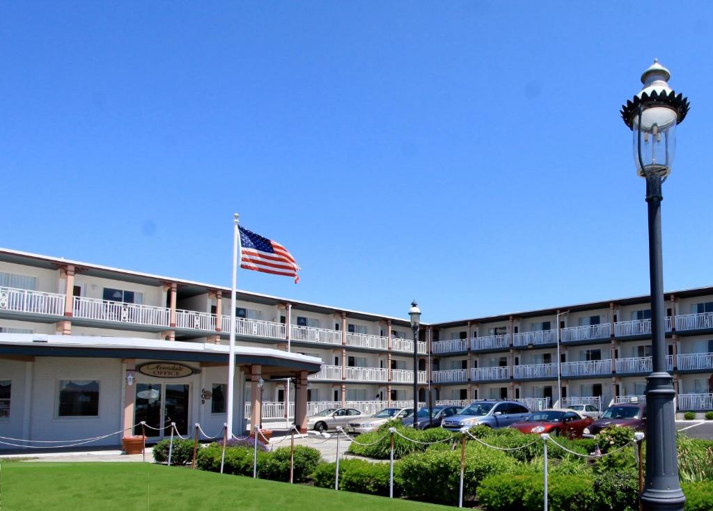 hotels with balcony in Cape May