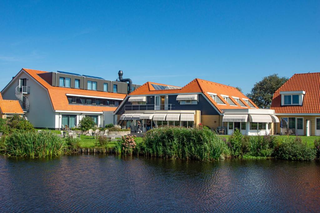 hotels with balcony in Dutch Coast