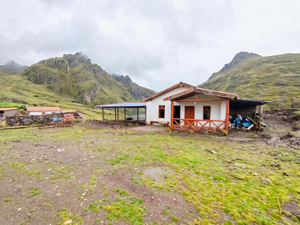 hotels with balcony in Pisac