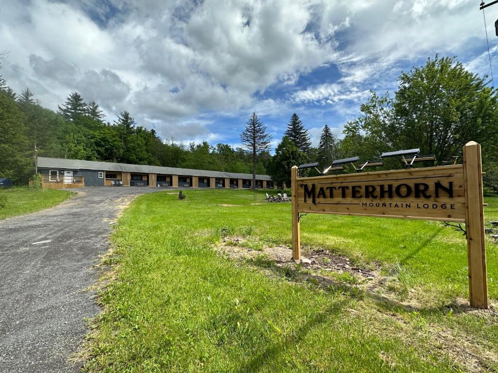 hotels with balcony in The Catskills