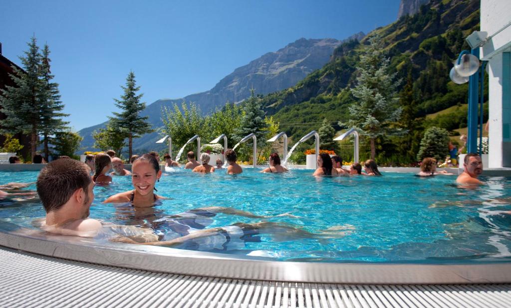 hotels with balcony in Leukerbad