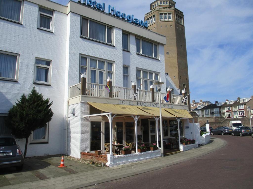 hotels with balcony in Zandvoort