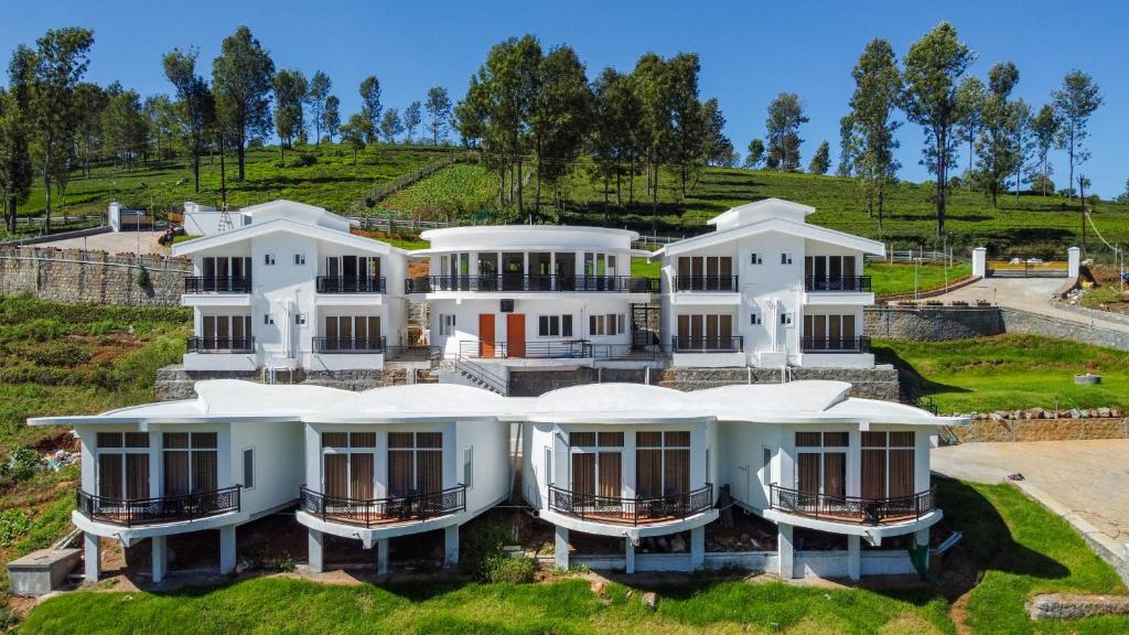 hotels with balcony in Kotagiri