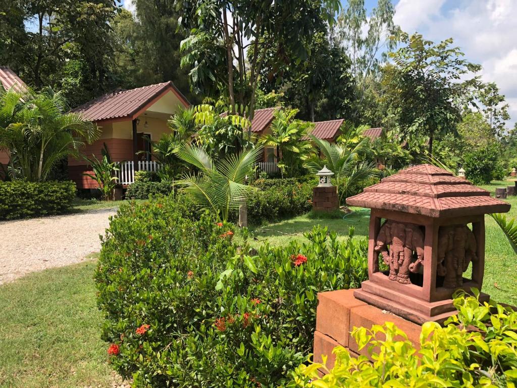 hotels with balcony in Sukhothai Thailand