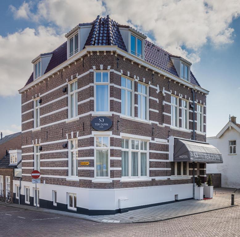 hotels with balcony in Domburg