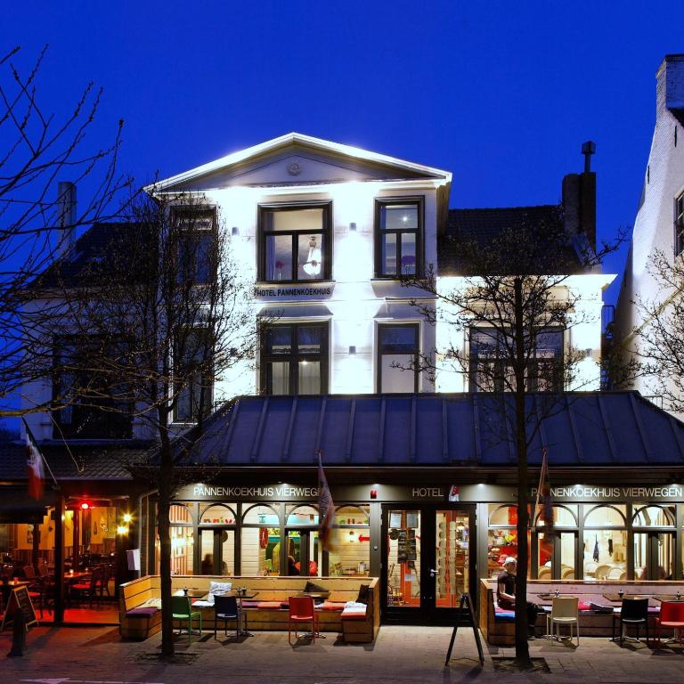 hotels with balcony in Domburg