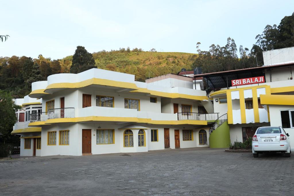 hotels with balcony in Udagamandalam Thread Garden