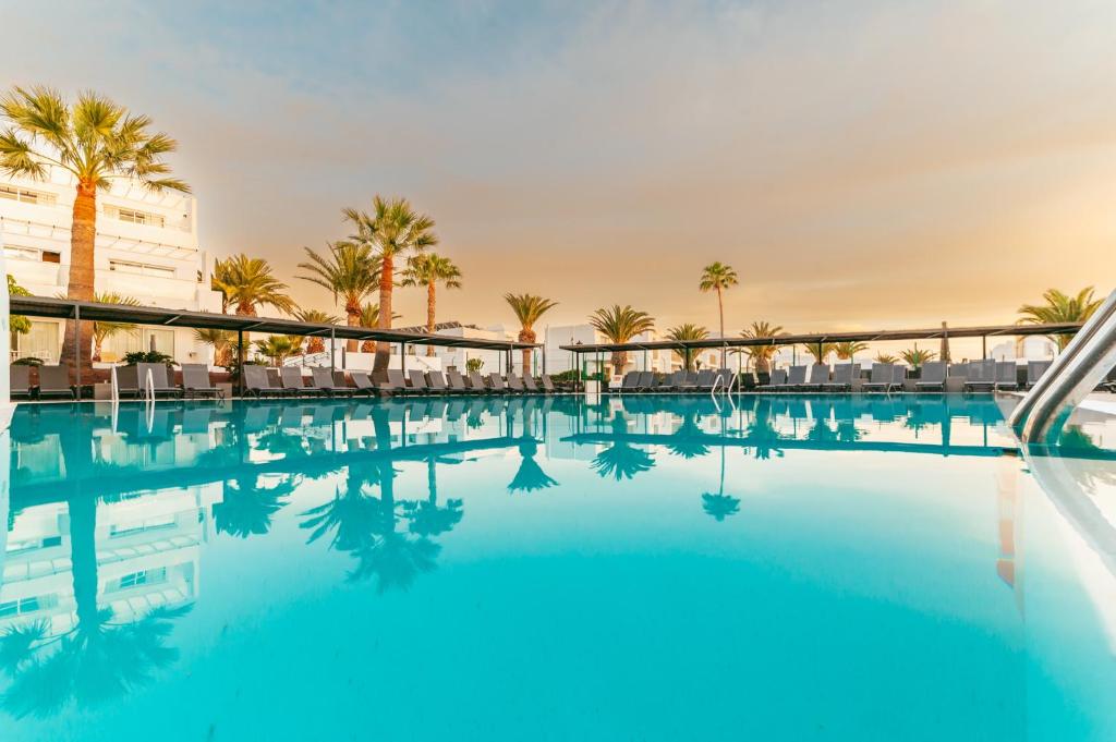 hotels with balcony in Canary Islands