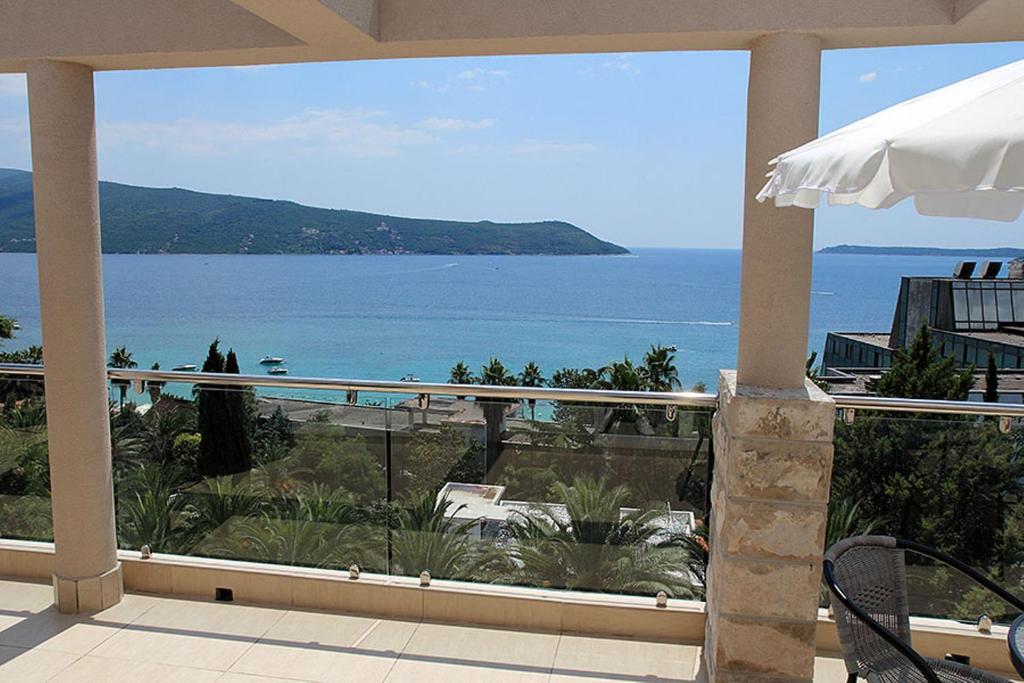 hotels with balcony in Herceg Novi