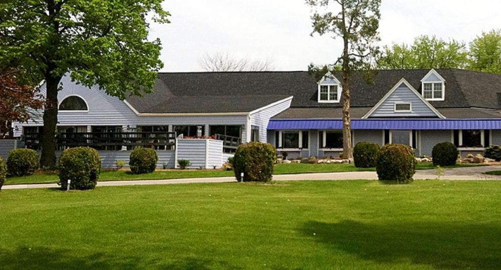 hotels with balcony in Wisconsin