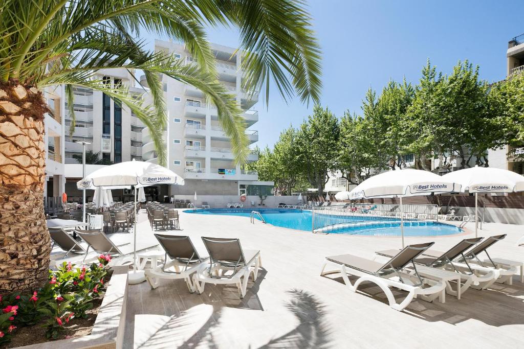 hotels with balcony in Salou