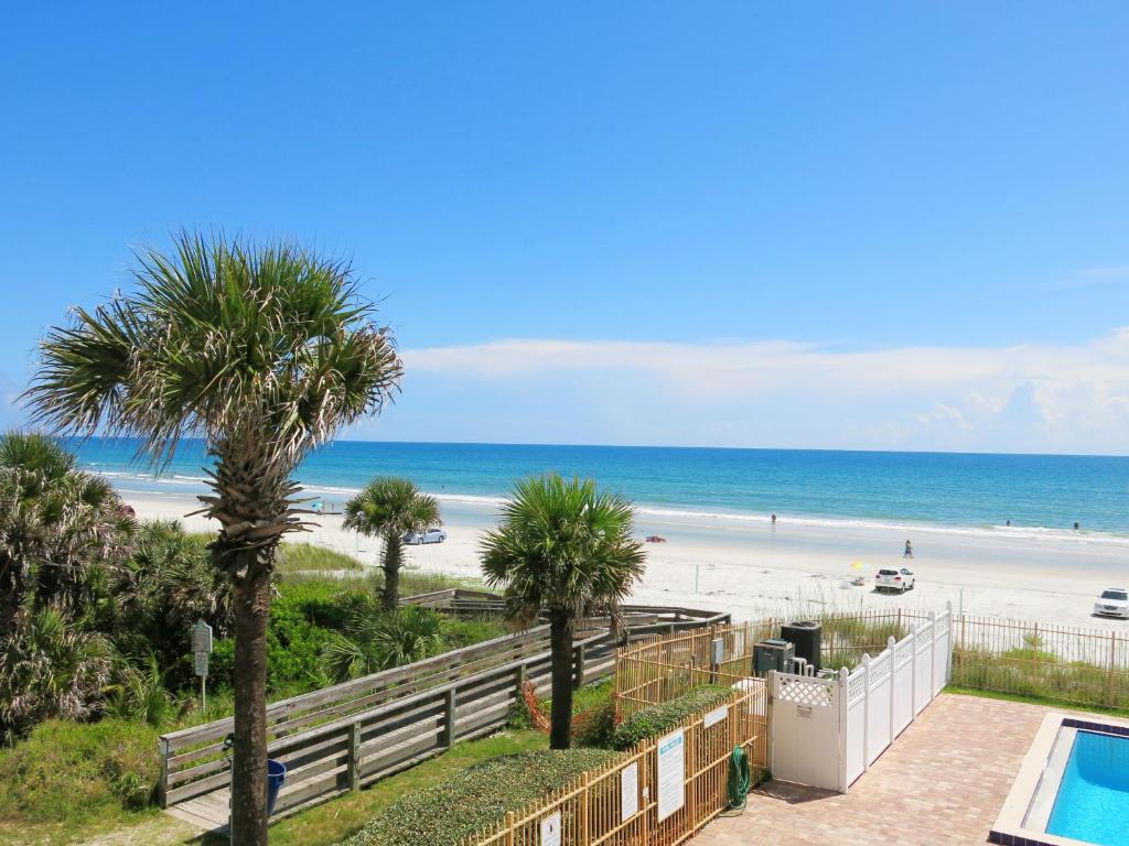 hotels with balcony in New Smyrna Beach