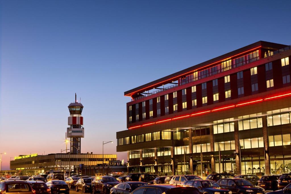 hotels with balcony in Rotterdam