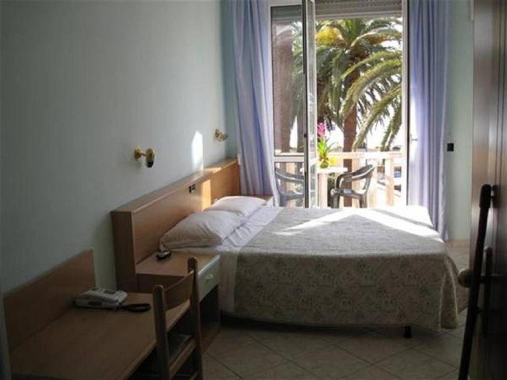 hotels with balcony in Finale Ligure