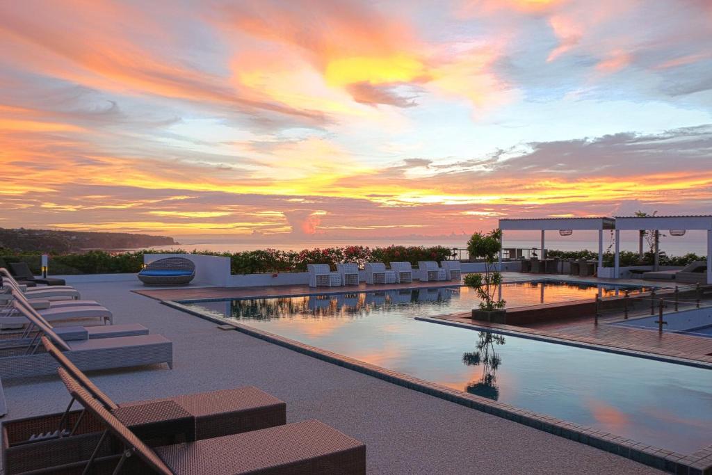 hotels with balcony in Uluwatu