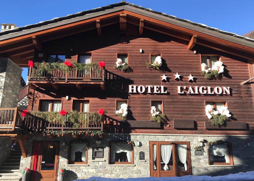 hotels with balcony in Champoluc