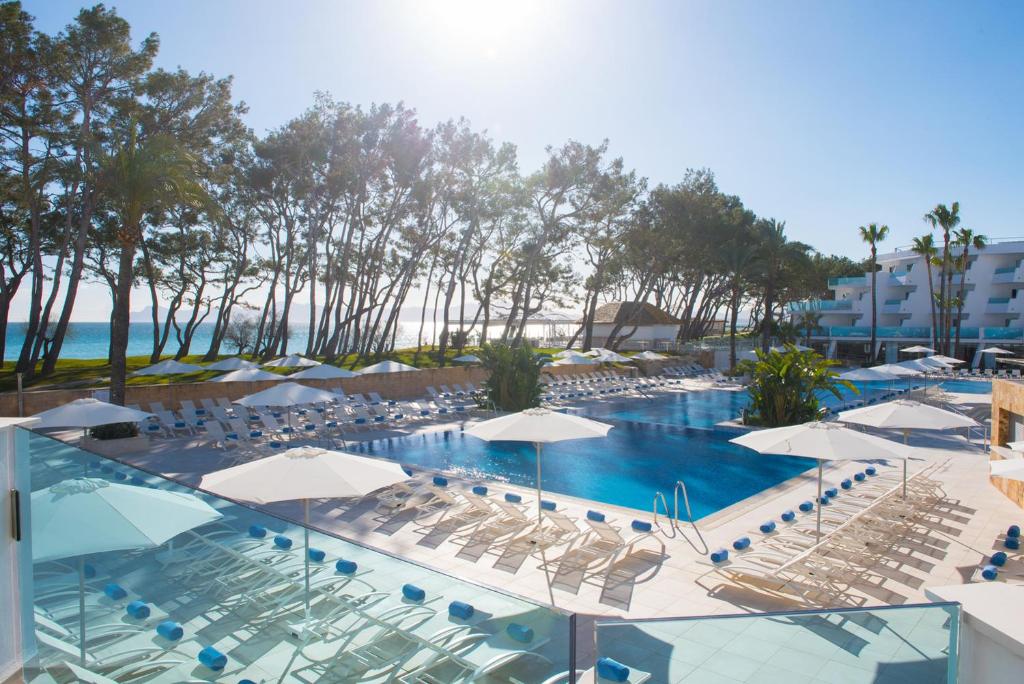 hotels with balcony in Playa De Muro