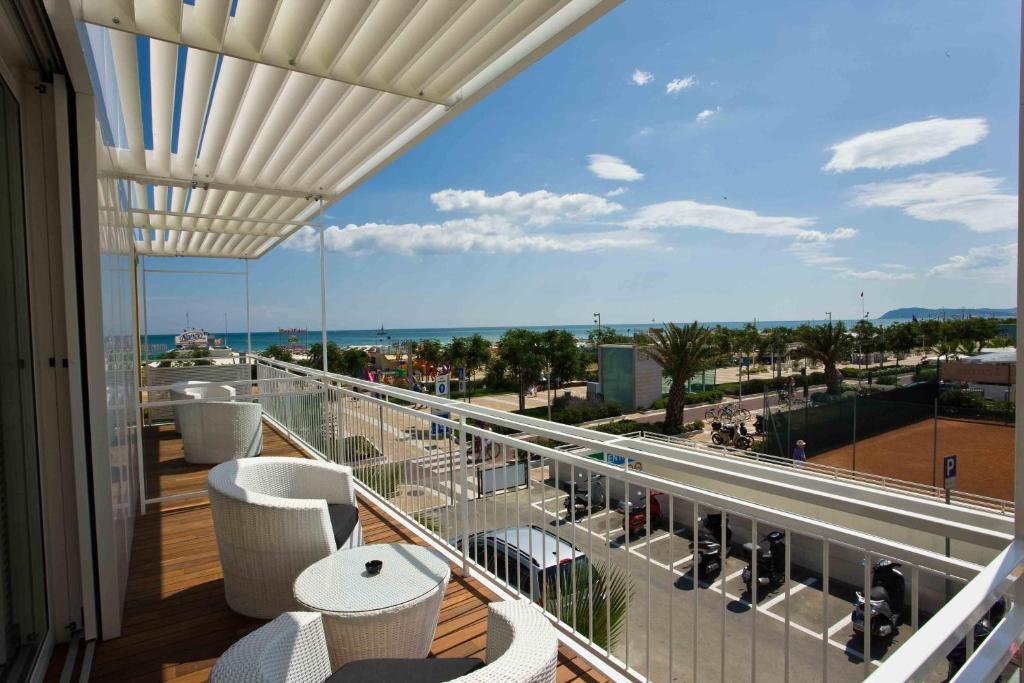 hotels with balcony in Riccione