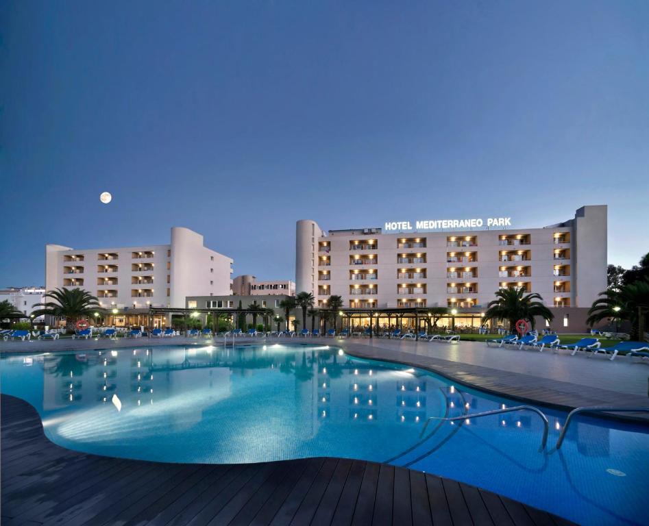 hotels with balcony in Roses