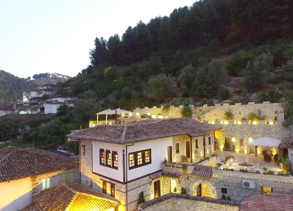 hotels with balcony in Berat