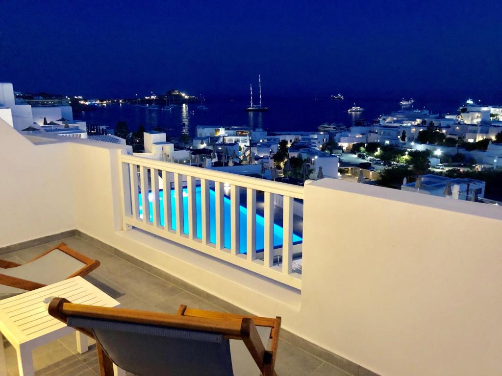 hotels with balcony in Mykonos