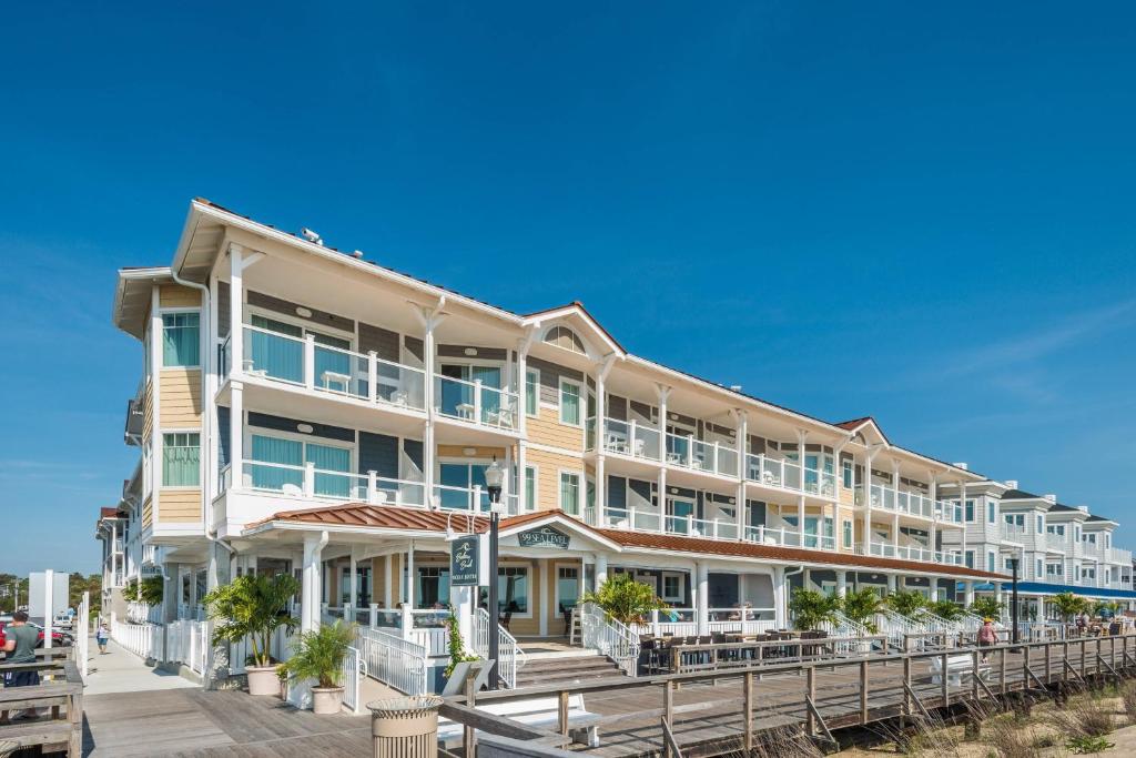 hotels with balcony in Delaware