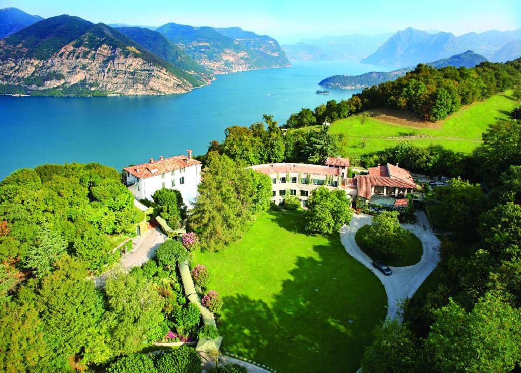 hotels with balcony in Lake Iseo