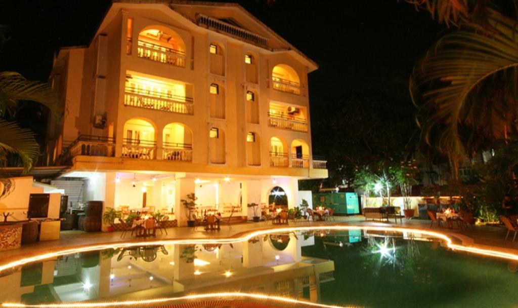 hotels with balcony in Calangute