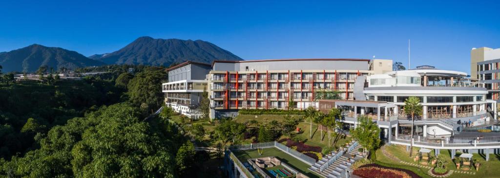 hotels with balcony in Puncak