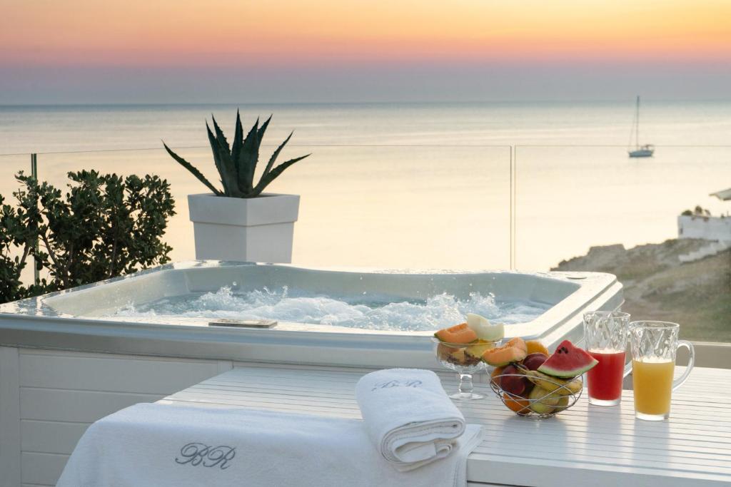 hotels with balcony in Monopoli