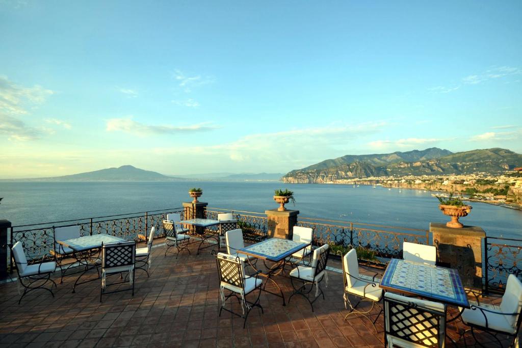 hotels with balcony in Sorrento Italy