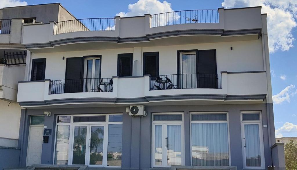 hotels with balcony in Ugento