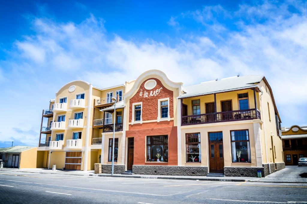 hotels with balcony in Swakopmund