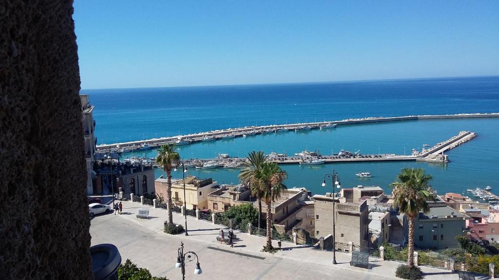 hotels with balcony in Sciacca