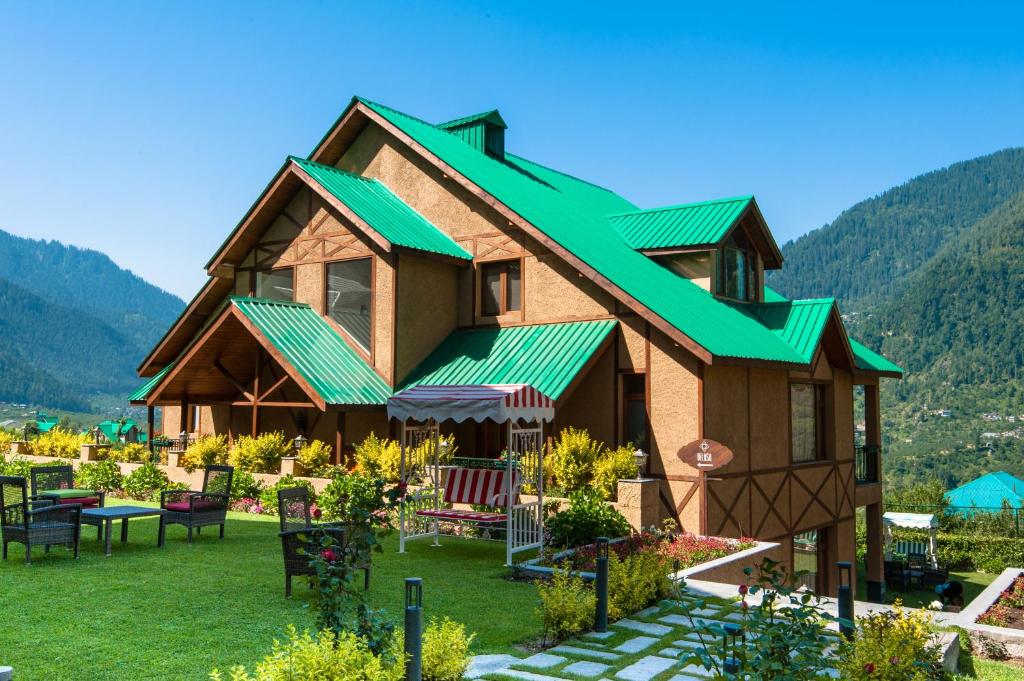 hotels with balcony in Manali